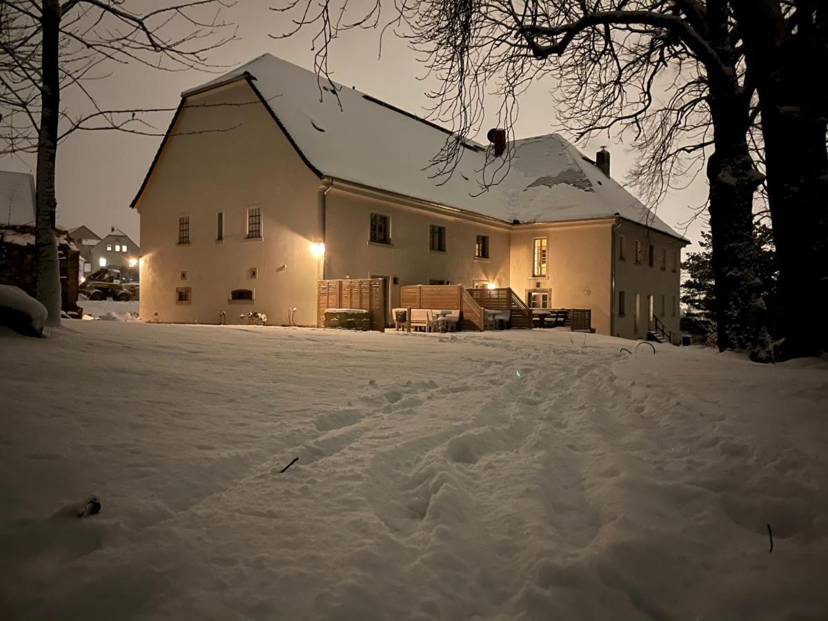 Farmhouse Eckartsberg Im Zittauer Gebirge - Ferienwohnung Mit 2 Schlafzimmern, Terrasse Und Wallbox Mittelherwigsdorf エクステリア 写真